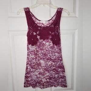 Karen by Karen-Kane purple and white sleeveless shirt size small